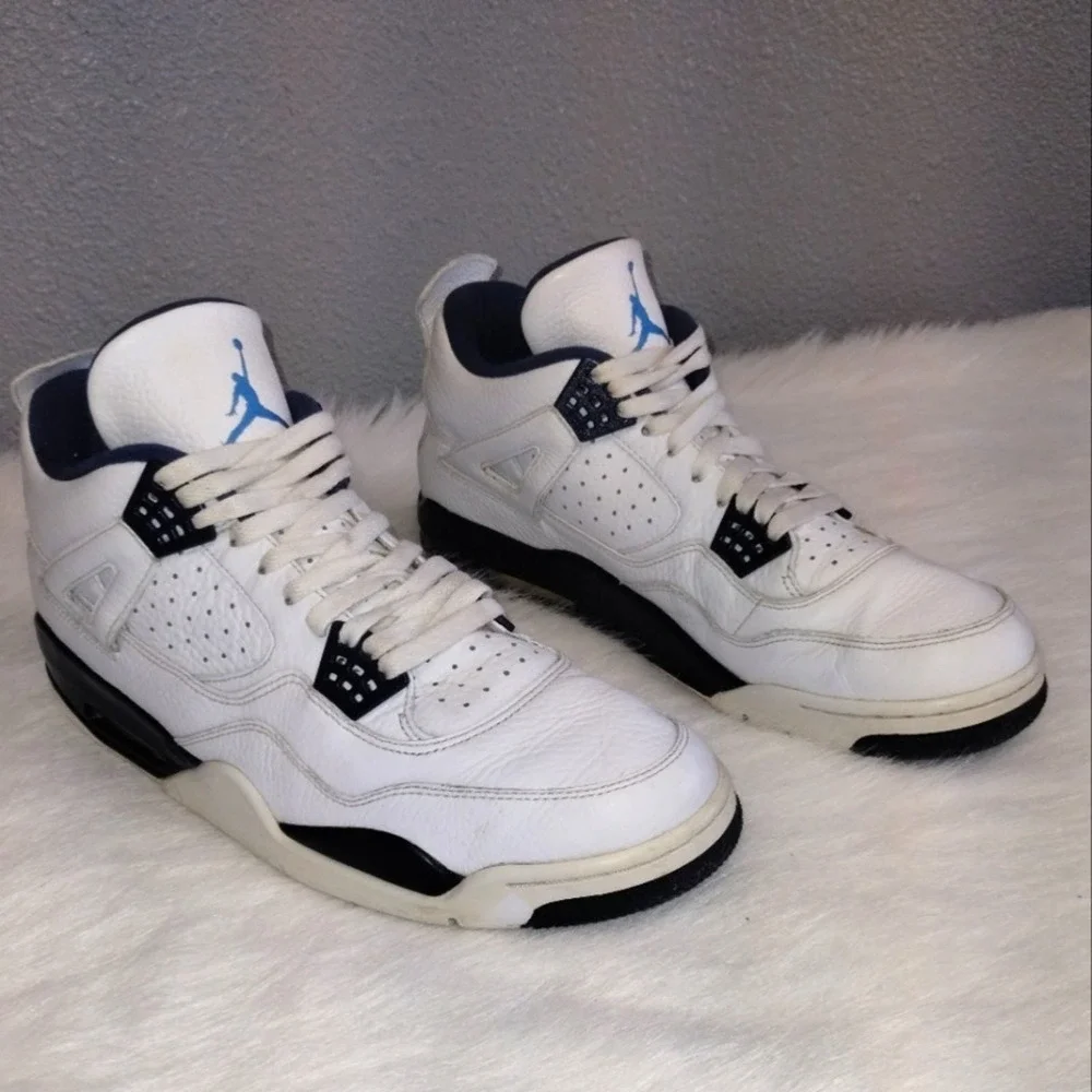 Jordan 4 Retro LS "Legend Blue" color Blue/White size 13 - Picture 1 of 12